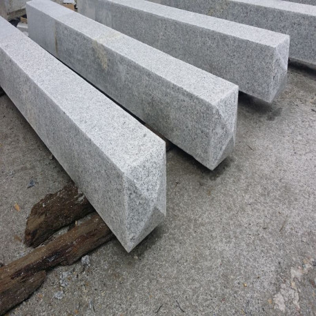 15 x 15 cm Limes-Granitpfosten Griys hellgrau 100 cm lang