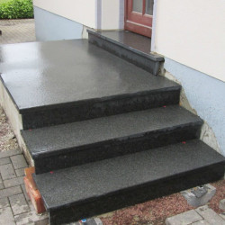 4 x 30 cm Granit-Trittstufen Adrian Black schwarz