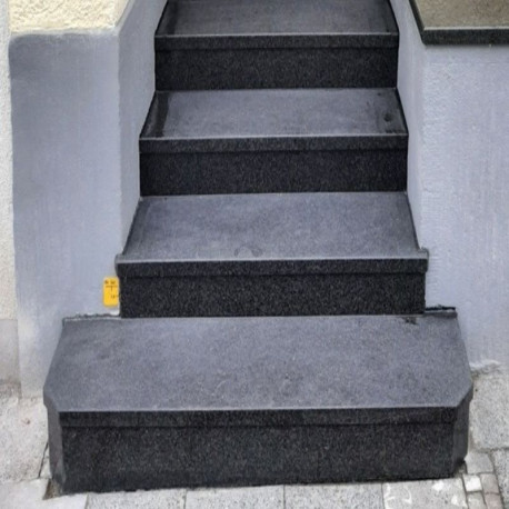8 x 40 cm Granit-Trittstufen Adrian Black schwarz