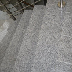 6 x 35 cm Granit-Trittstufen Elena weißgrau 100 cm lang