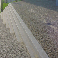 Granit Palisaden Griys Hellgrau 8 x 25 cm 300 cm lang