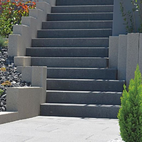 15 x 45 cm Granit-Blockstufen Pedro Black schwarz