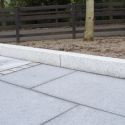 12 cm starke Bordsteine