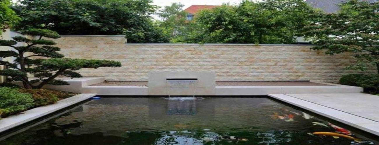 Ges&auml;gte Mauersteine