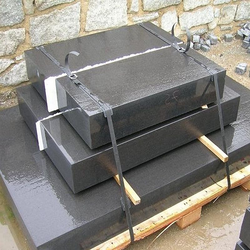 20 x 35 cm Granit Blockstufen Adrian Black schwarz 120 cm lang