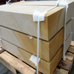 20 x 40 cm Sandstein Blockstufen Geltona gelb
