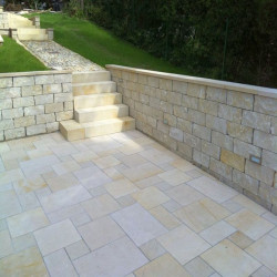 3 cm starke Sandstein Terrassenplatten Farin beige