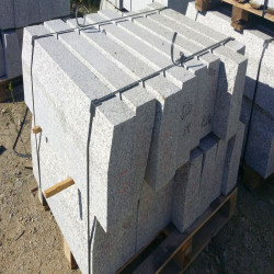 10 x 40 cm Granit Bordsteine Griys grau