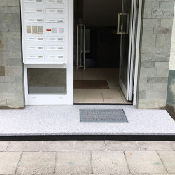6 cm starke Granit Podestplatten Griys hellgrau