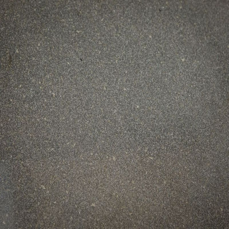 8 x 25 cm Basaltlava Bordsteine Vulcano grau 100 cm lang