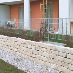 8 - 15 cm hohe Jurakalk Mauersteine gelb-weiß