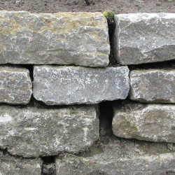 4-8 cm hohe Muschelkalk Kleinmauersteine