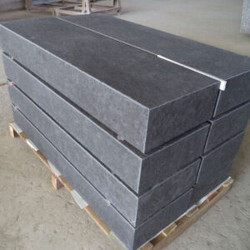 15 x 40 cm Granit Blockstufen Pedro Black schwarz