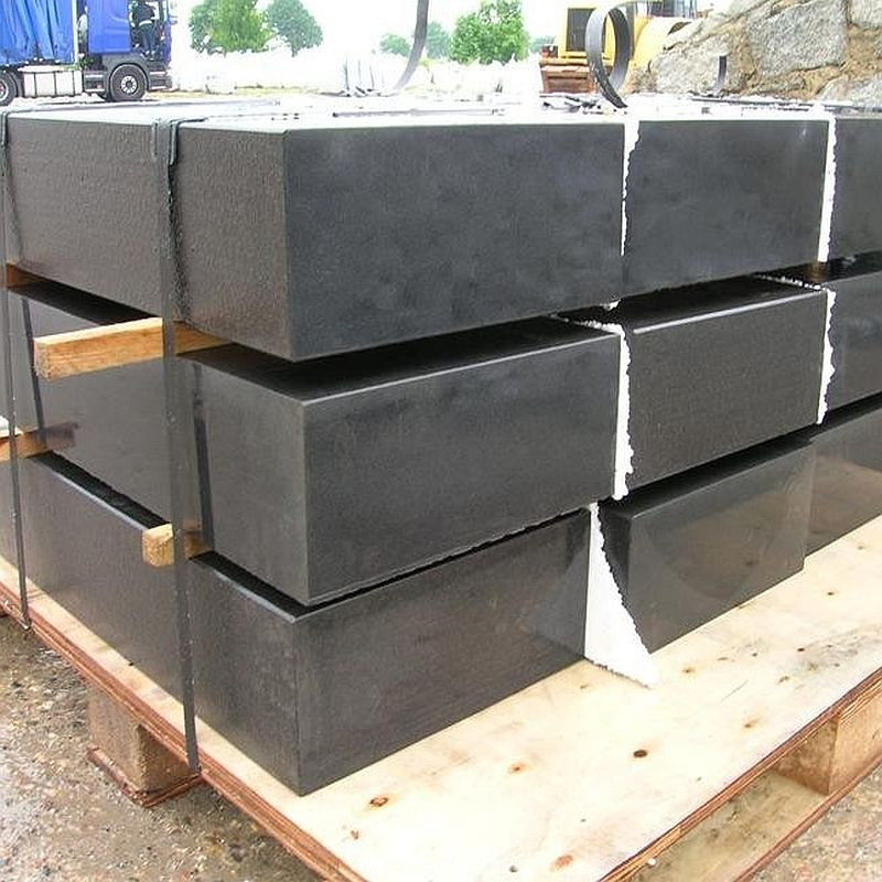 20 x 40 cm Granit Blockstufen Pedro Black schwarz 100 cm lang