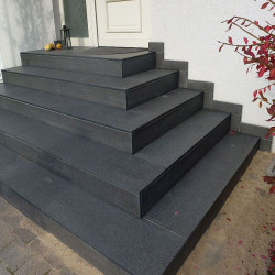 4 x 35 cm Granit Trittstufen Pedro Black schwarz 100 cm lang