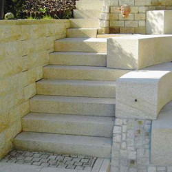 18 x 40 cm Granit Blockstufen Tiago gelb