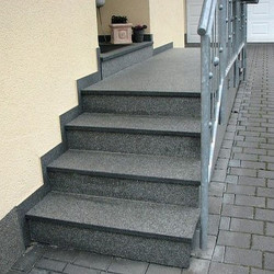 4 x 30 cm Granit Trittstufen Alvaro anthrazit